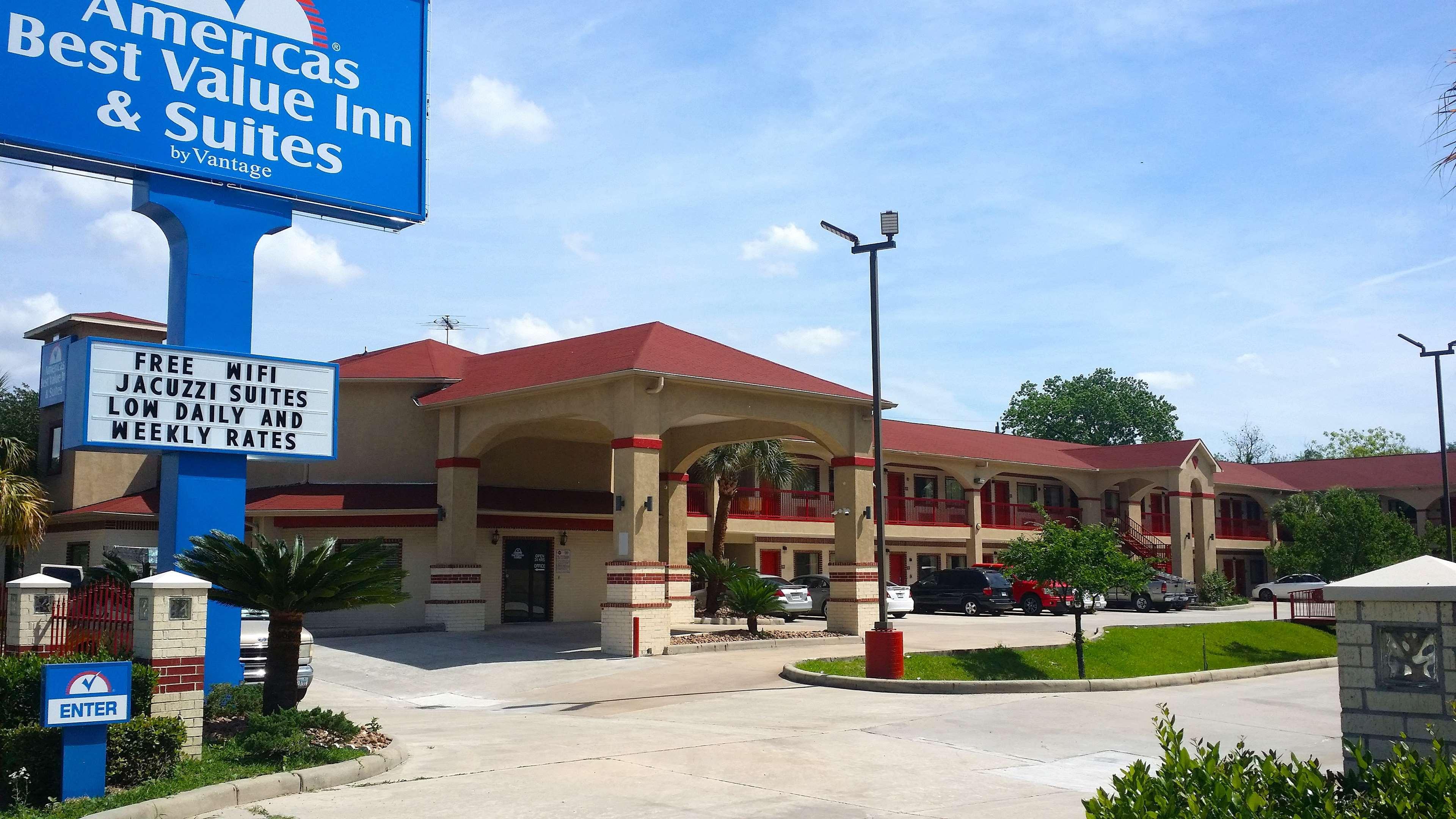 阿雷格里港丽筠酒店 外观 照片 Americas Best Value Inn